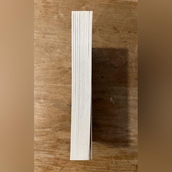 6/$30 H Is for Hawk by Helen Macdonald paperback book - Picture 4 of 4